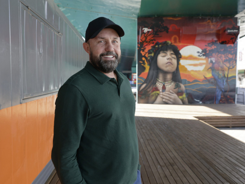 Aurio Giovanella, proprietário do Mek Aurio, que abre nova unidade sob Viadutor Obirici, no Passo d!Areia. Foto: TÂNIA MEINERZ/JC