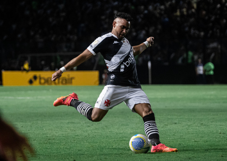 Clube informou que uma lesão na coxa do atleta foi detectada pela ressonância magnética