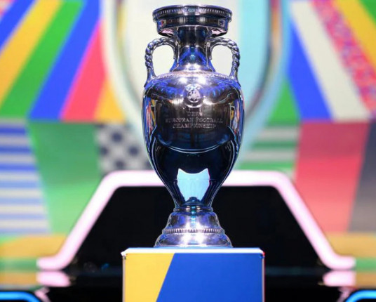 Na Alemanha, Eurocopa reúne a elite do futebol no Velho Continente