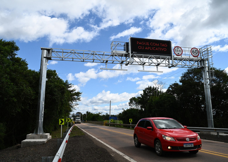 Evasão de pedágio acarreta em multa de R$ 195,23 aos motoristas