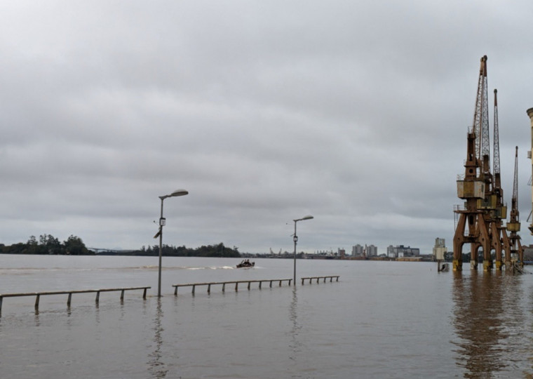Represamento causou desnível de quase 3 metros entre regiões norte e sul da cidade