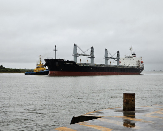 Portos RS aguarda clima propício para iniciar dragagem do Canal Itapuã