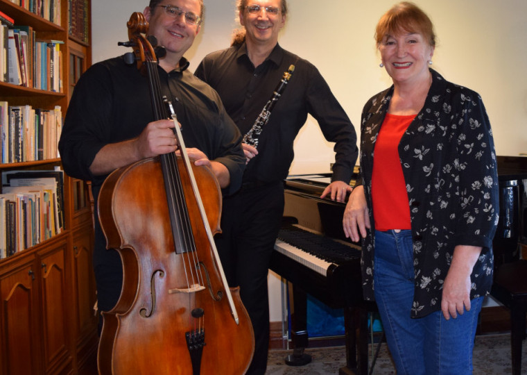 Trio formado por violino, violoncelo e piano interpreta obras de Beethoven, Schumann e Brahms e celebra 200 anos da imigração alemã no Rio Grande do Sul