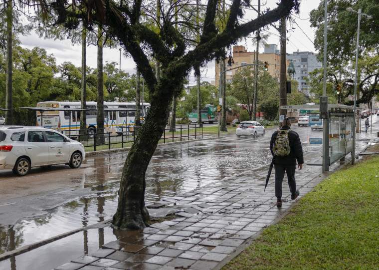 Ingresso de massa de ar polar resultará em queda nas temperaturas e existe a possibilidade da ocorrência de neve