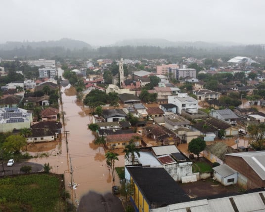 Quase 4 mil empresas já se cadastraram para manter empregos com auxílio federal no RS