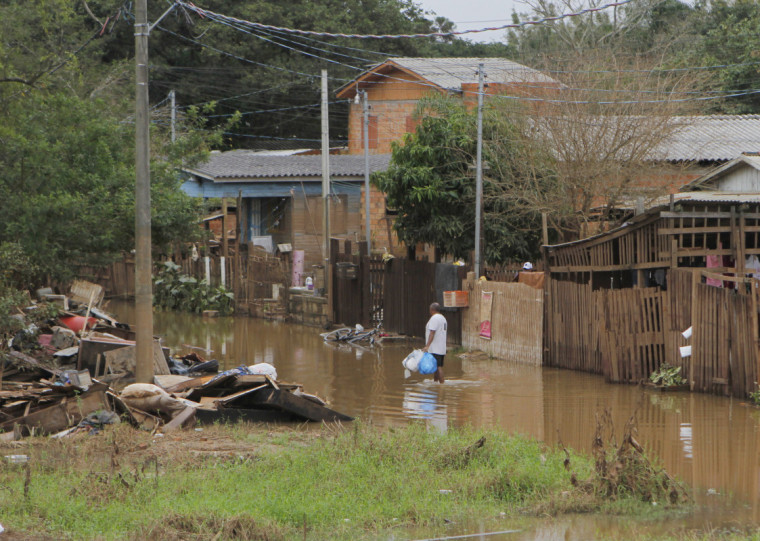 Equipes monitoram situação na região das Ilhas, na zona Sul e no Extremo-Sul de Porto Alegre