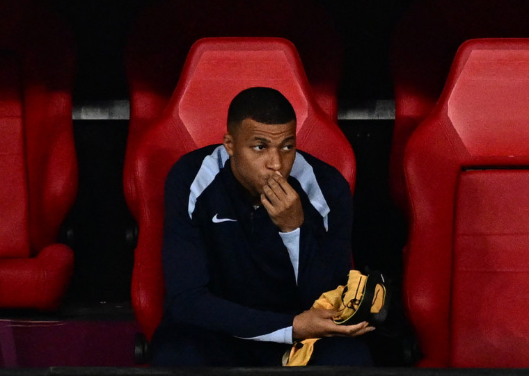 Mbappé processa PSG por suposto caso de assédio moral