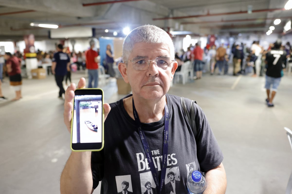 {'nm_midia_inter_thumb1':'https://www.jornaldocomercio.com/_midias/jpg/2024/06/23/206x137/1_tm_230624_mutirao_cidadania__14_-10621931.jpg', 'id_midia_tipo':'2', 'id_tetag_galer':'', 'id_midia':'6678833956495', 'cd_midia':10621931, 'ds_midia_link': 'https://www.jornaldocomercio.com/_midias/jpg/2024/06/23/tm_230624_mutirao_cidadania__14_-10621931.jpg', 'ds_midia': 'Celso Garcia Júnior foi um dos usuários dos serviços do Mutirão Central da Cidadania', 'ds_midia_credi': 'TÂNIA MEINERZ/JC', 'ds_midia_titlo': 'Celso Garcia Júnior foi um dos usuários dos serviços do Mutirão Central da Cidadania', 'cd_tetag': '58', 'cd_midia_w': '1200', 'cd_midia_h': '800', 'align': 'Left'}