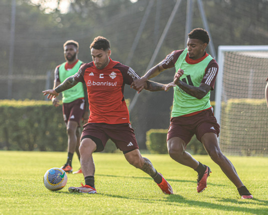 Após vitória no Gre-Nal 442, Inter se prepara para receber o Atlético-MG