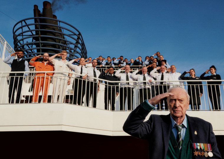 Michael Caine interpreta Bernard Jordan e conta que recebeu o roteiro quando também tinha 89 anos