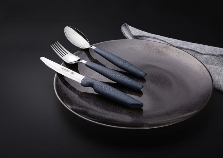 Kit é composto por 
estojo, facilitando seu 
uso também fora de casa