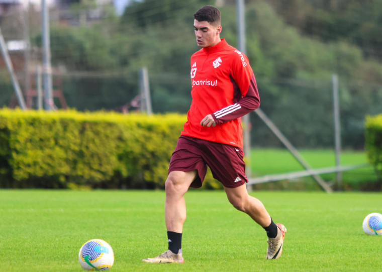 Lucca Drummond é o único centroavante à disposição de Coudet para enfrentar o Tigre 