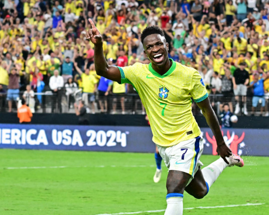 Brasil desencanta na Copa América com goleada, brilho de Vini Jr e competência de Savinho