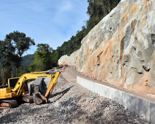 Nova Petrópolis tem logística precária com interrupções na BR-116