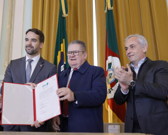 Ranolfo assume presidência do BRDE e cita compromisso do banco com a retomada no RS