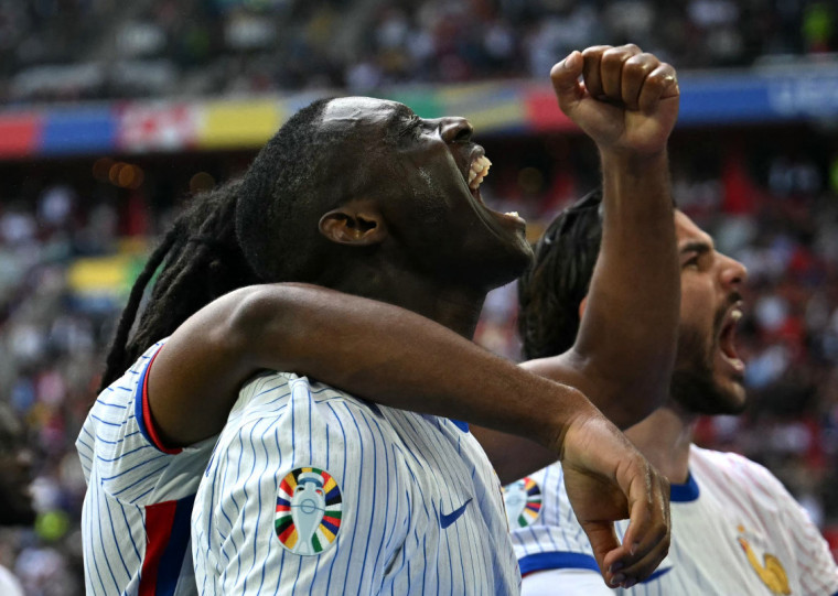 Kolo Muani saiu do banco de reservas para mudar o jogo e classificar os franceses contra a Bélgica