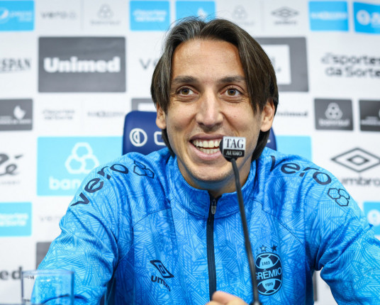 Grêmio pode ter mudanças no setor defensivo para enfrentar o Palmeiras