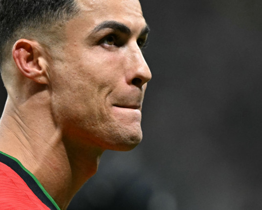 Cristiano Ronaldo não descarta 'esticar' carreira para jogar com o filho