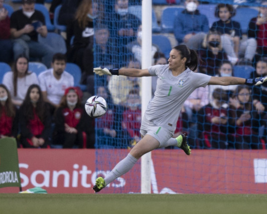 Arthur Elias convoca seleção feminina de futebol com Lorena, do Grêmio, na lista