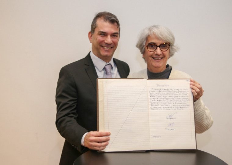 Brasil Silva Neto recebeu a gestão do Clínicas das mãos de Nadine Clausell