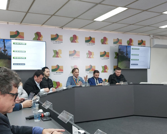 Cerca de 24% da malha rodoviária do RS afetada com as chuvas ainda aguarda liberação