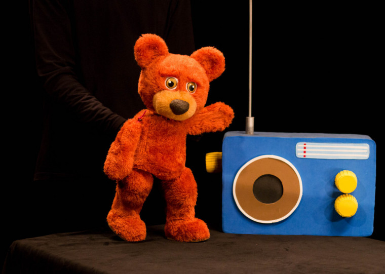 Peça O urso com música na barriga tem sessões neste final de semana