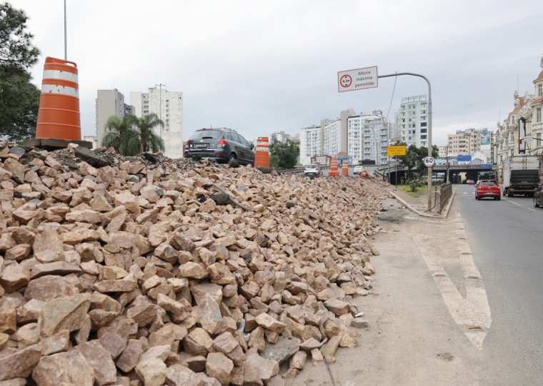 Medida pode extinguir o "X da Rodoviária" e impactar na reconstrução da passarela para pedestres 