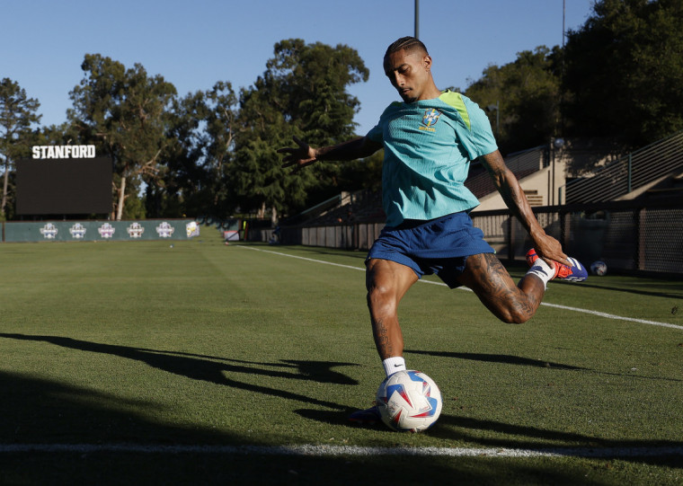 Sem Vini Jr., Raphinha será a grande arma pelos lados do campo