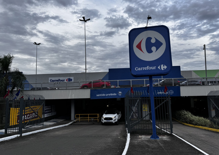 Carrefour tem cerca de 1,2 mil lojas no País, abastecidas majoritariamente com carnes nacionais