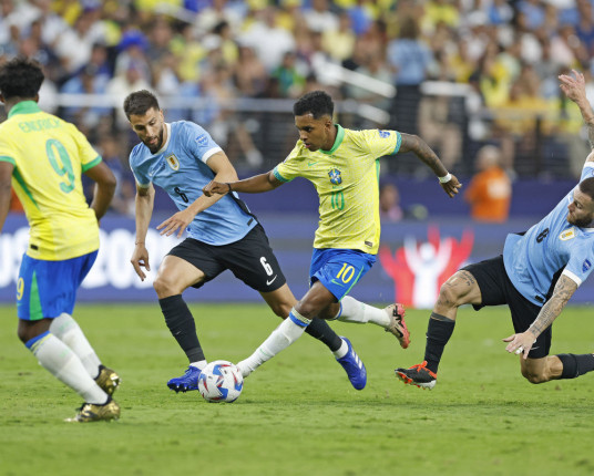 Brasil perde para o Uruguai nos pênaltis e é eliminado nas quartas da Copa América