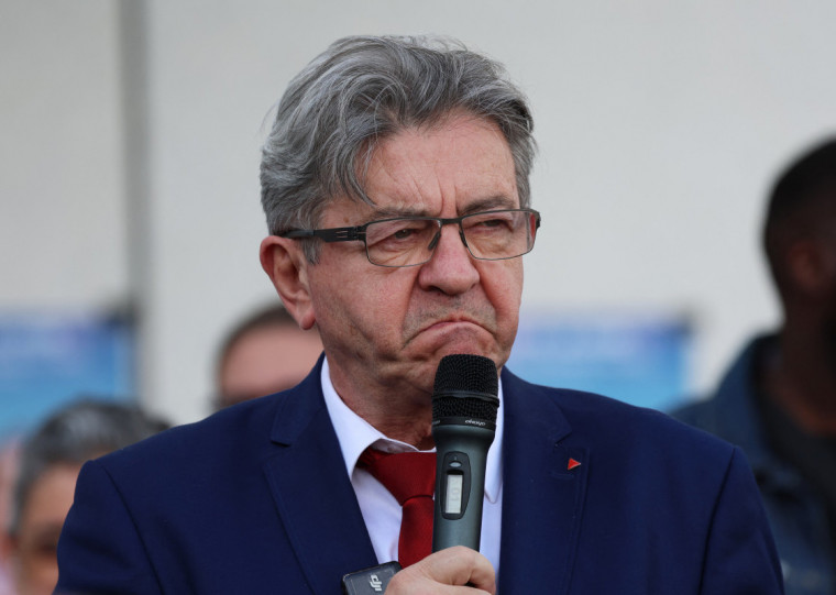  Mélenchon afirmou que a "ova Frente Popular está pronta para governar
