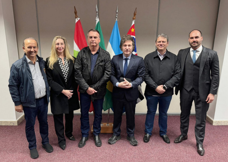 Encontro ocorreu a portas fechadas em Santa Catarina