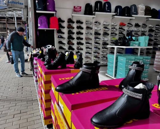 Entidades pregam cautela sobre resposta brasileira a tarifaço de Trump