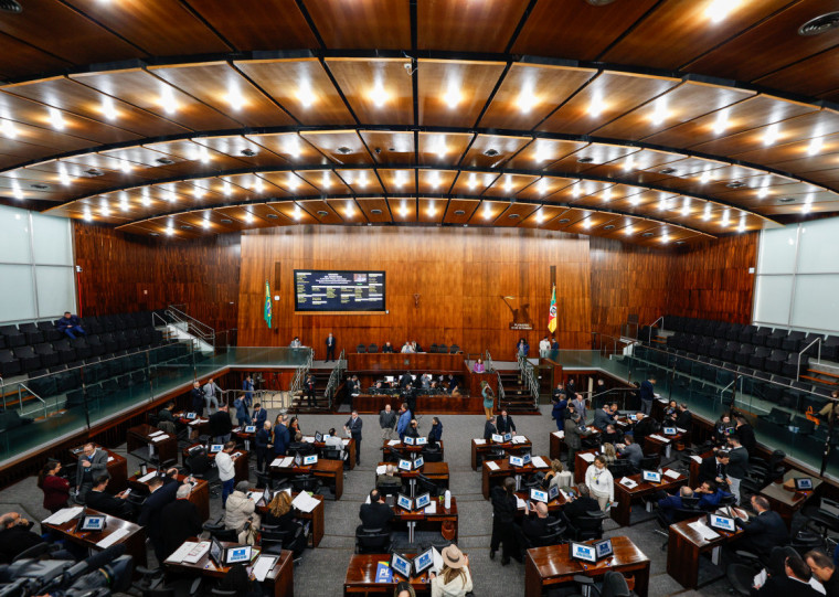 Projeto do Executivo gaúcho foi aprovado com 32 votos favoráveis e 12 contrários
