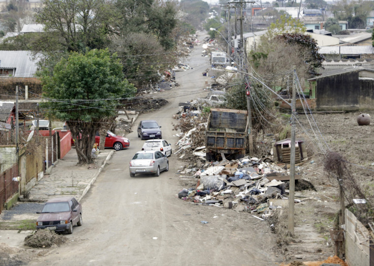 População desocupada aumentou em três mil pessoas, alta de 0,8% em um trimestre