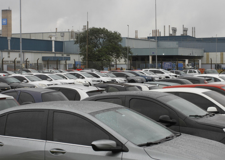 No ano passado, a montadora anunciou R$ 1,2 bilhão para modernização e fabricação de novo modelo no complexo; até 2 mil funcionários devem parar