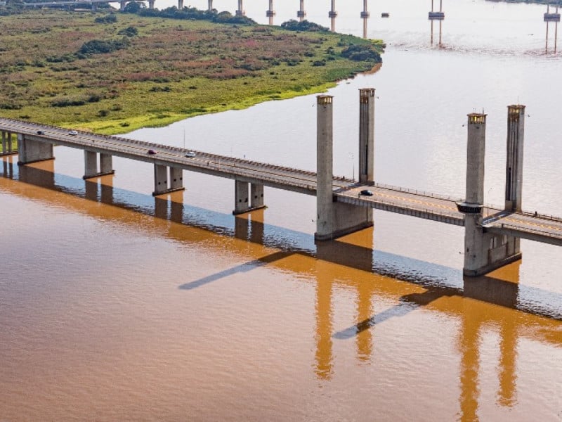 Paralisações na Ponte do Guaíba geram impactos na cadeia logística e levantam críticas sobre manutenção
