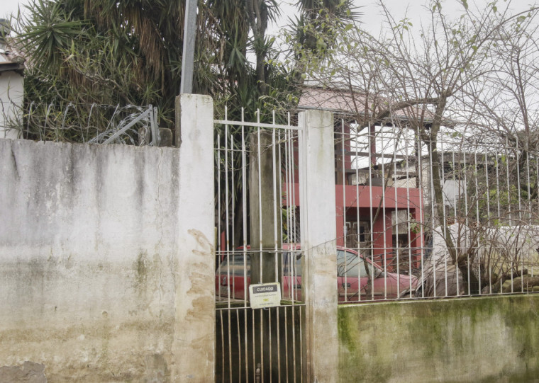 Residências no bairro Guarujá, na Zona Sul, também foram impactadas pela enchente 