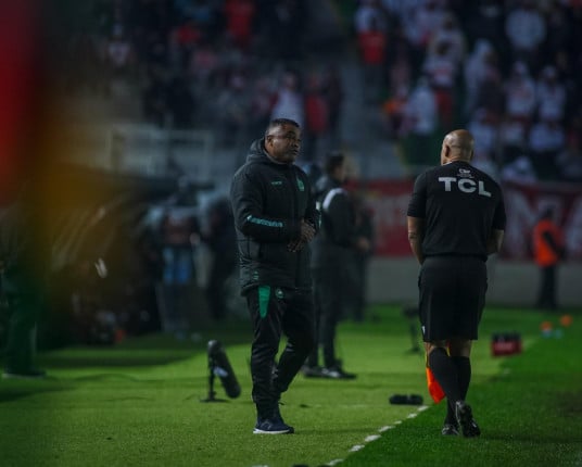 Roger Machado nega proposta do Inter, mas não garante permanência no Juventude