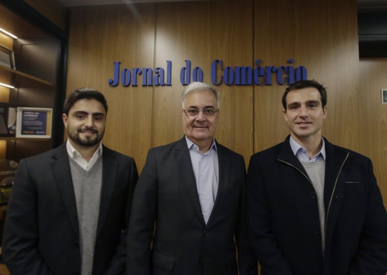 Álvaro de Albuquerque Ungaretti, Carlos Roberto Ungaretti Filho e o presidente do Jornal do Comércio, Giovanni Jarros Tumelero.