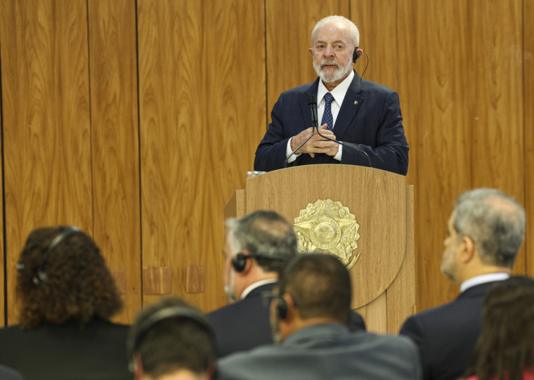 Declaração ocorreu pouco antes de receber o presidente da Itália, Sergio Matarella, em um almoço
