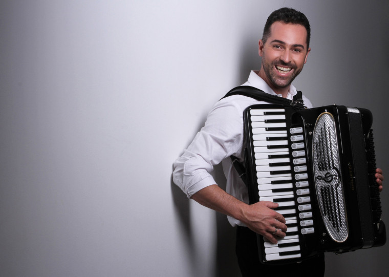 Músico se apresenta na Sala da Música do Multipalco com programa diversificado