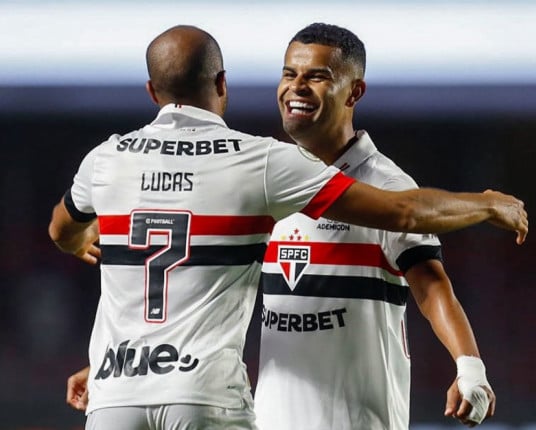 Grêmio perde para o São Paulo por 1 a 0 e se complica no Brasileirão