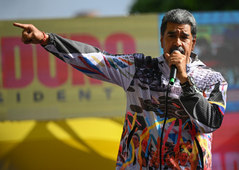 Presidente afirmou que o destino do pa&iacute;s depende da sua vit&oacute;ria em 28 de julho
