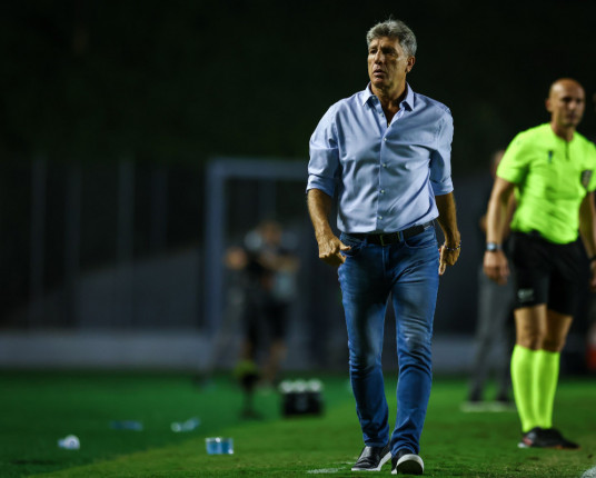 Grêmio cede empate contra o Corinthians e segue no Z-4 do Brasileirão