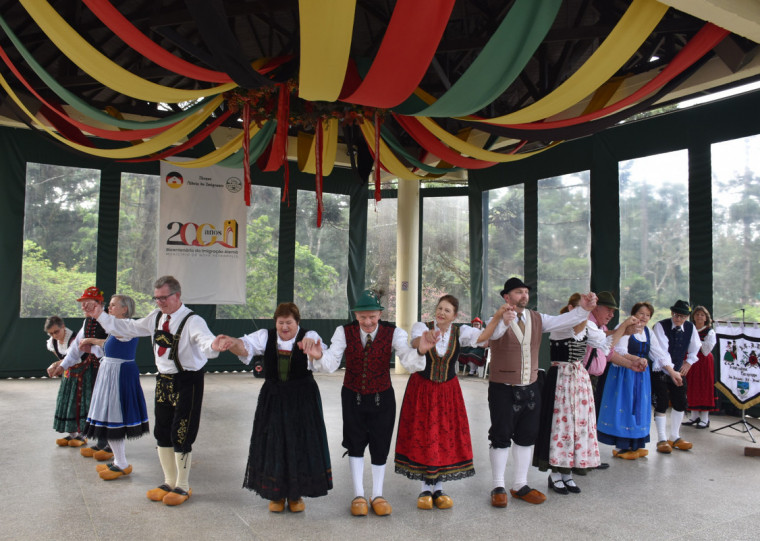 Danças folclóricas e bandinhas foram algumas das atrações da programação no Parque Aldeia do Imigrante
