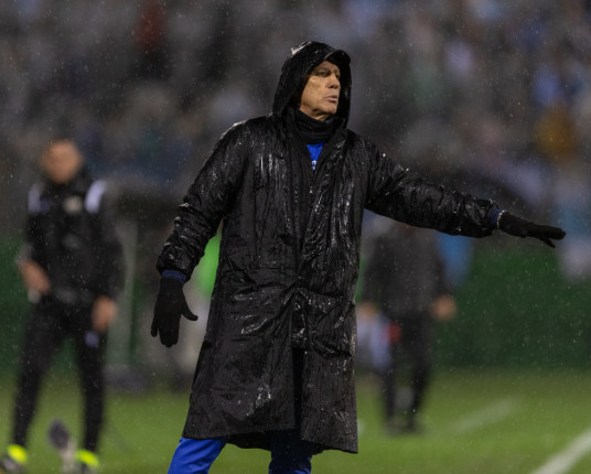 Fora do Z-4, Grêmio respira aliviado e foca nas oitavas da Copa do Brasil