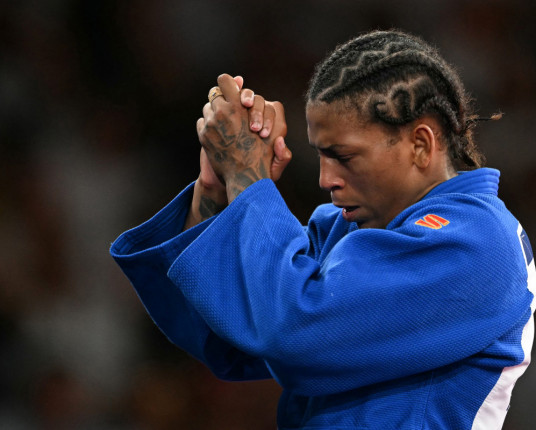 Rafaela Silva é desclassificada e perde disputa pelo bronze no retorno aos Jogos Olímpicos