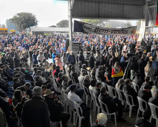 Produtores rurais preparam 'tratoraço' em Porto Alegre em 8 de agosto