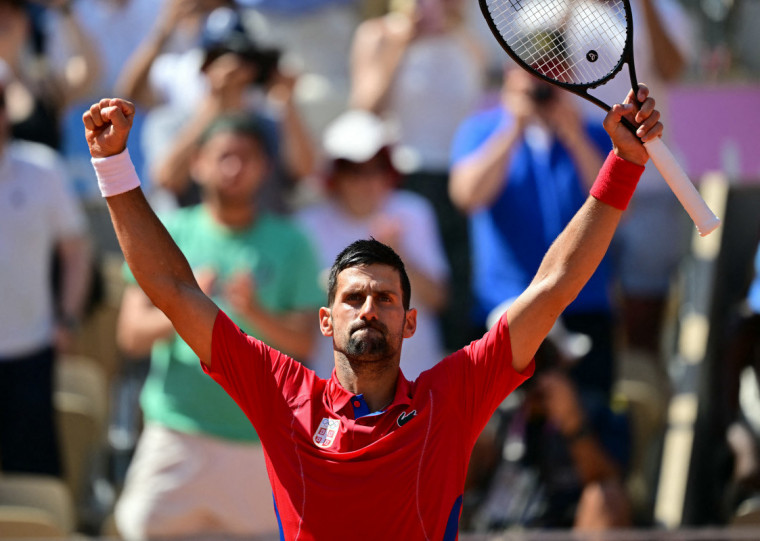 Com parciais de 6/1 e 6/4, em 1h43min de partida, Djoakic venceu o espanhol 